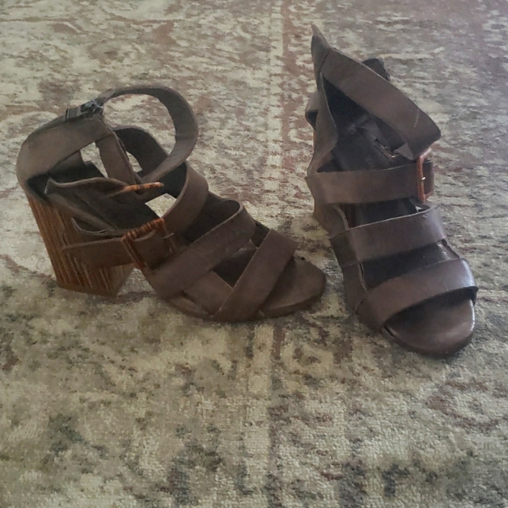 Antelope heel